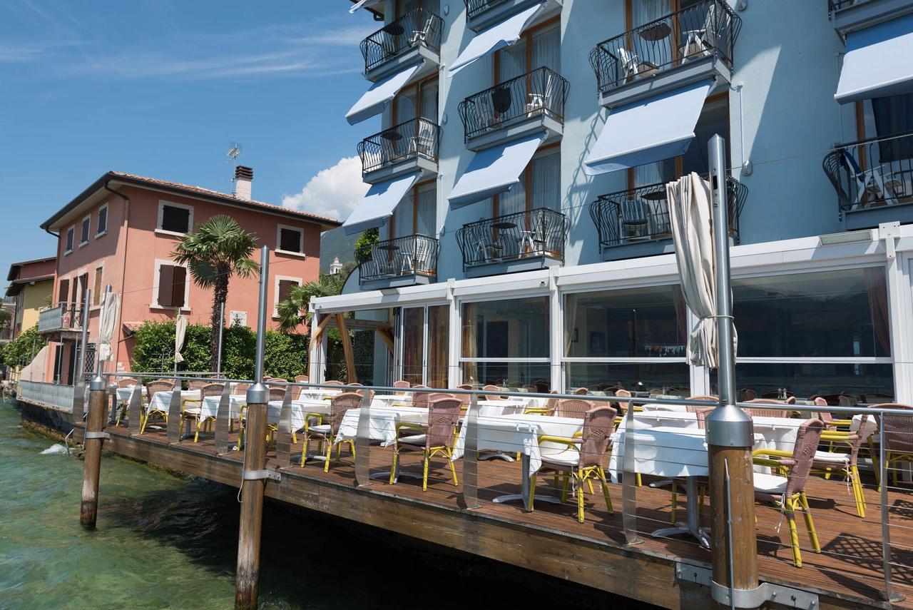 Hotel Venezia Мальчезине Экстерьер фото